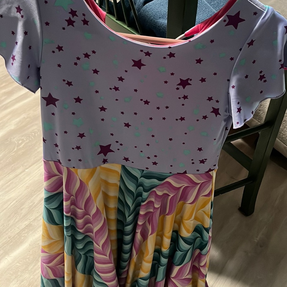 Size 16/18 teens good quality no stains
